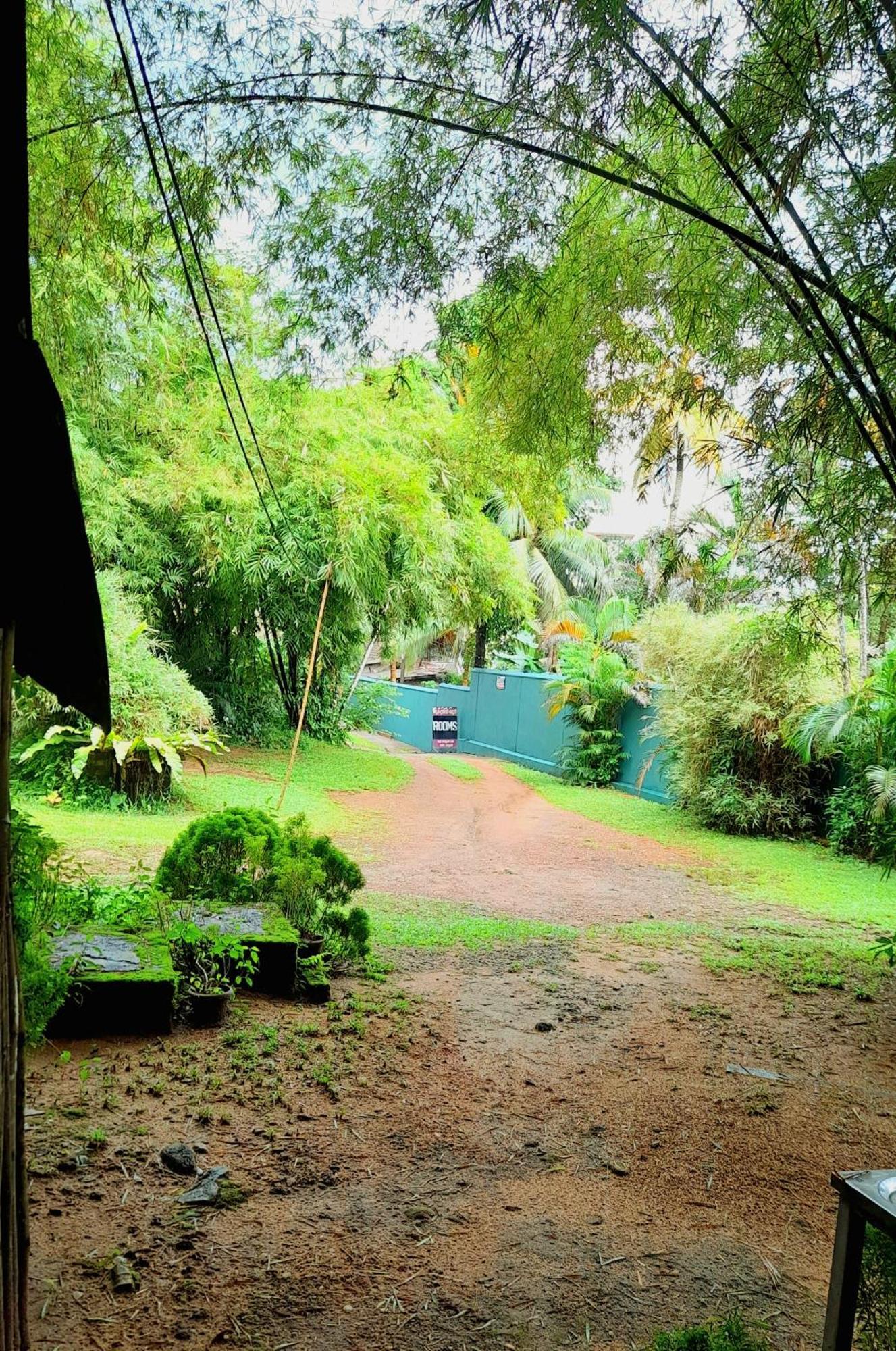 Madara Hotel Horana Exterior photo